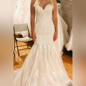 Essence of Australia D2116 Wedding Dress!